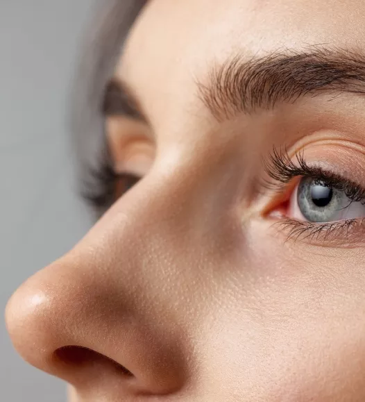 Een neuscorrectie kan gedaan worden door een KNO-arts en door een plastisch chirurg bij de Helene Schweitzer kliniek.