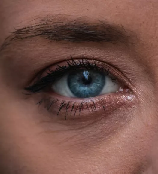 Heb je last van hangende bovenoogleden?  Bij de Helene Schweitzer kliniek in de regio Drechtsteden kun je snel terecht voor een deskundige beoordeling en behandeling.